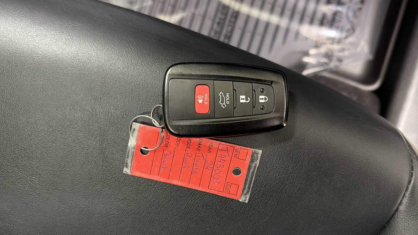 Thumbnail: 2024 Toyota RAV4 - 32