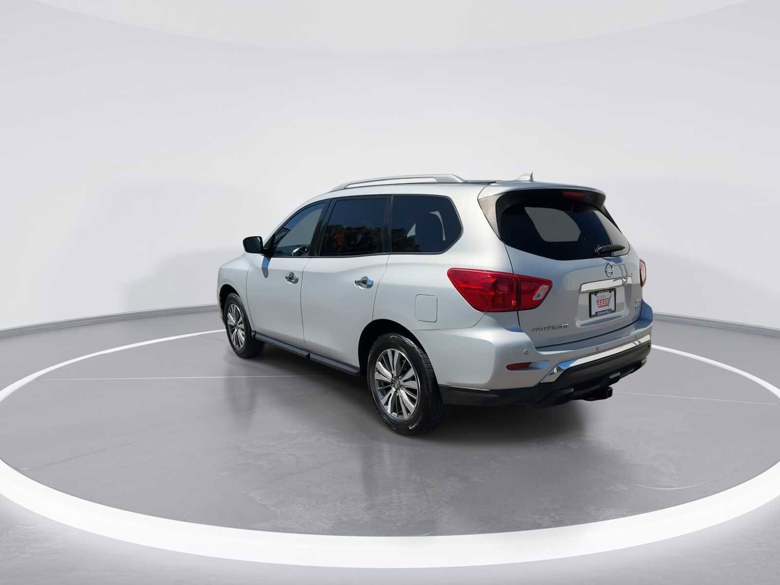 Thumbnail: 2019 Nissan Pathfinder - 6