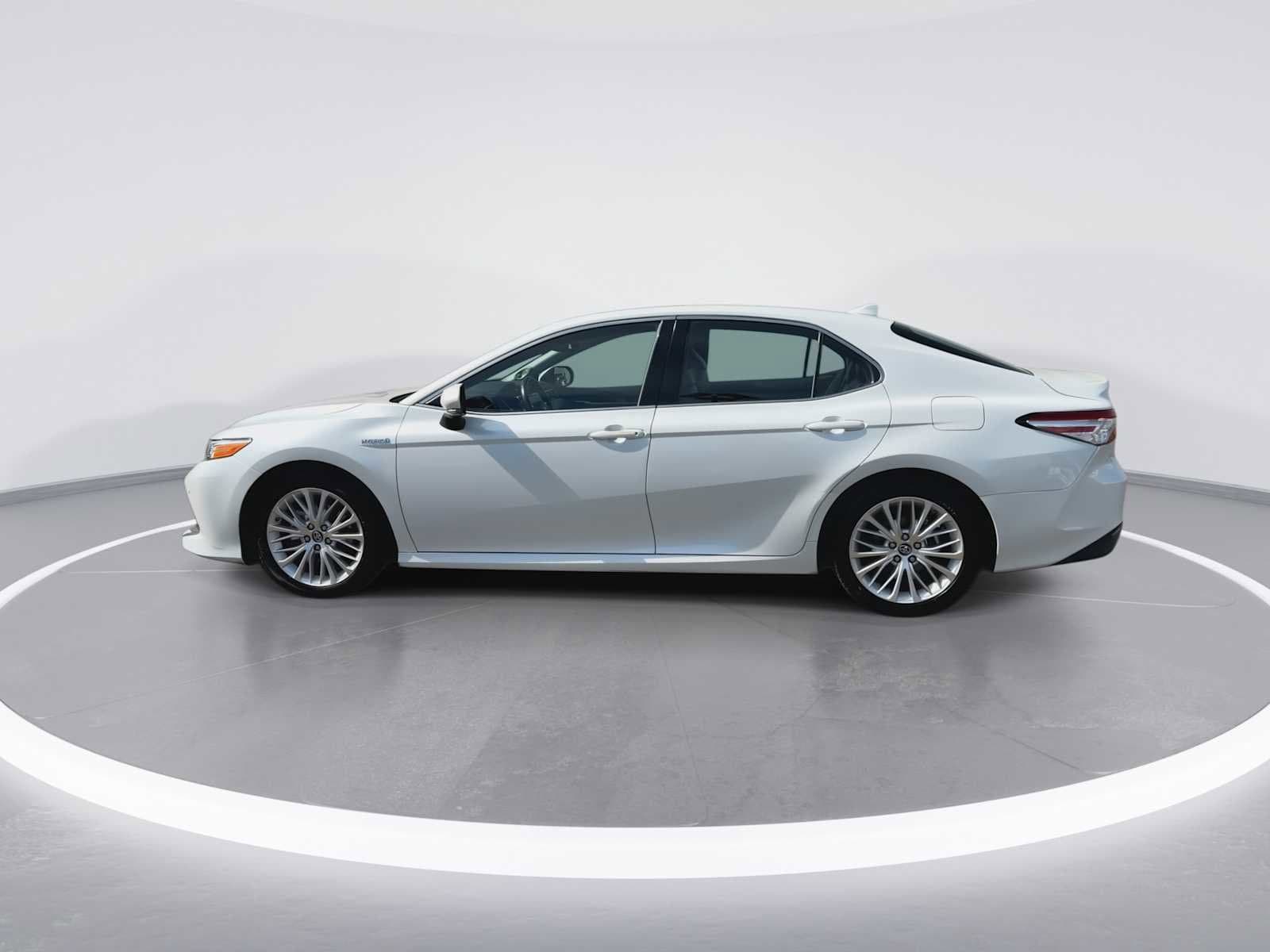 Thumbnail: 2018 Toyota Camry - 5