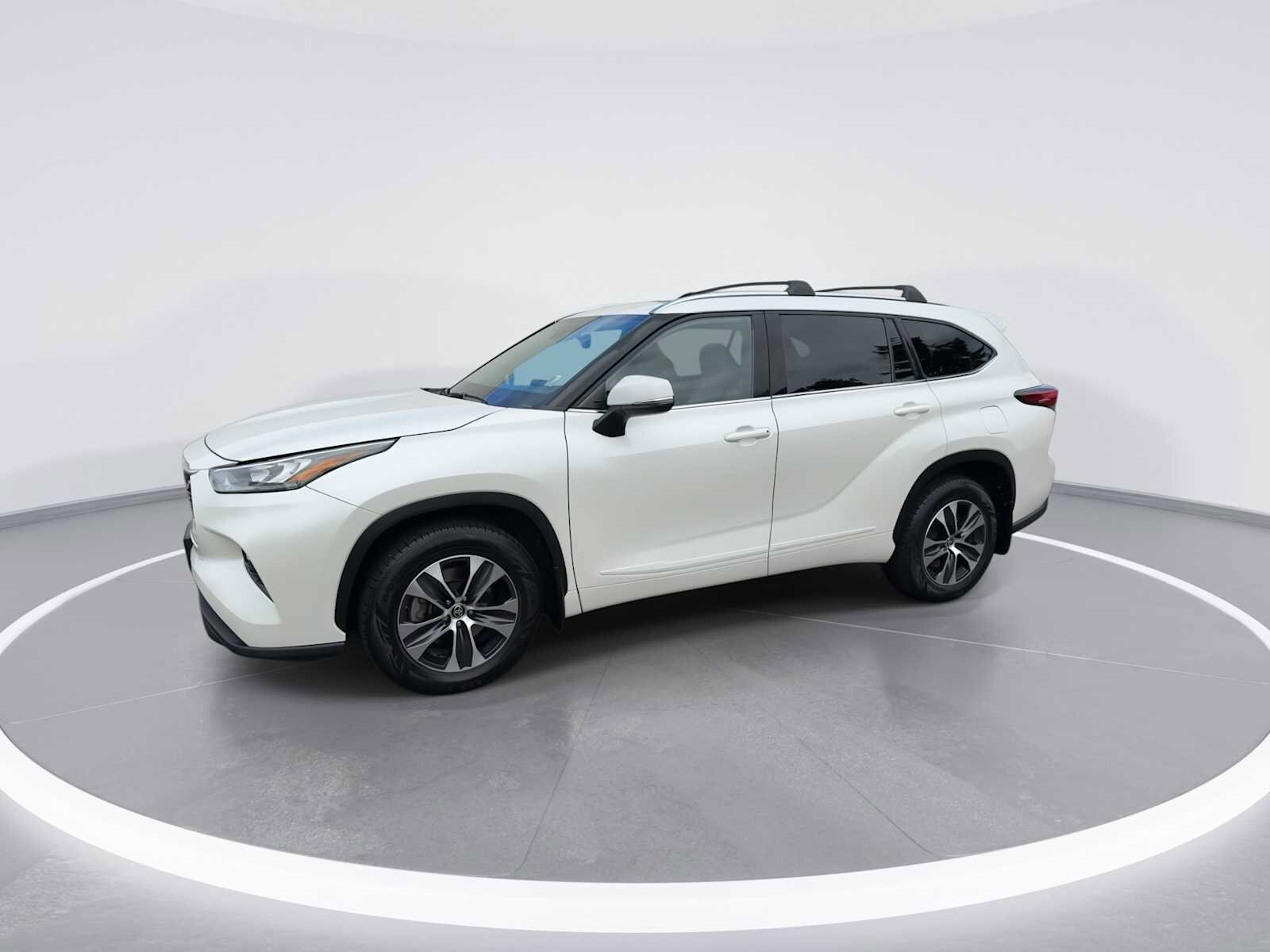2020 Toyota Highlander XLE photo 4