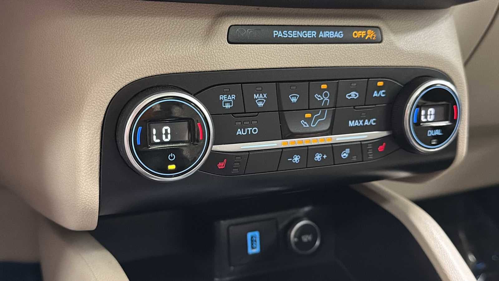 Thumbnail: 2020 Ford Escape - 21