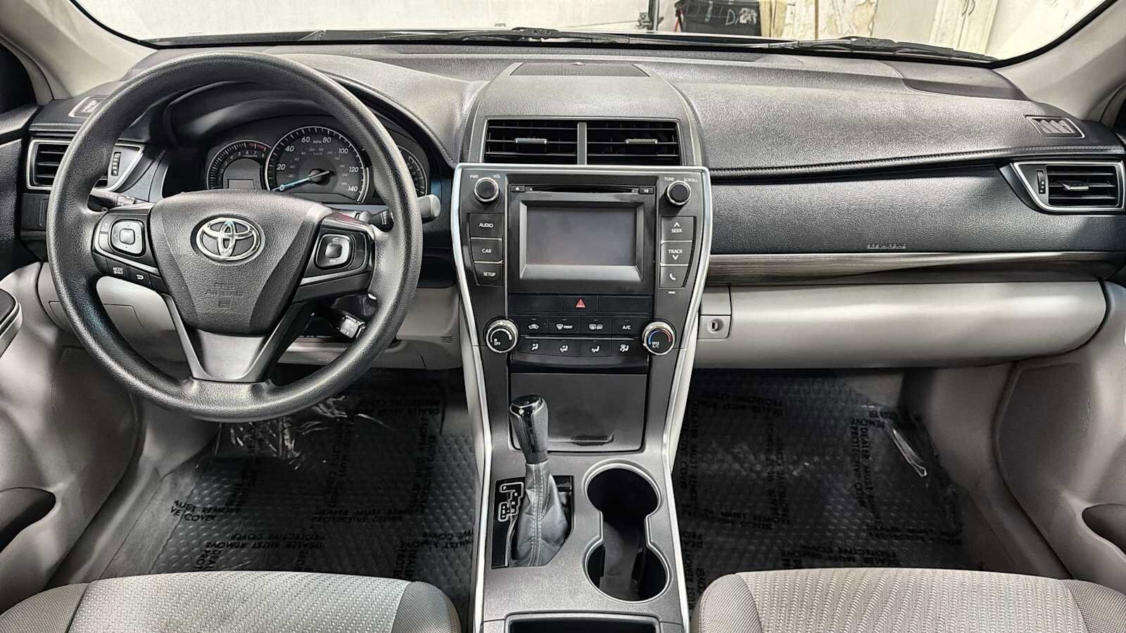 Thumbnail: 2015 Toyota Camry - 25