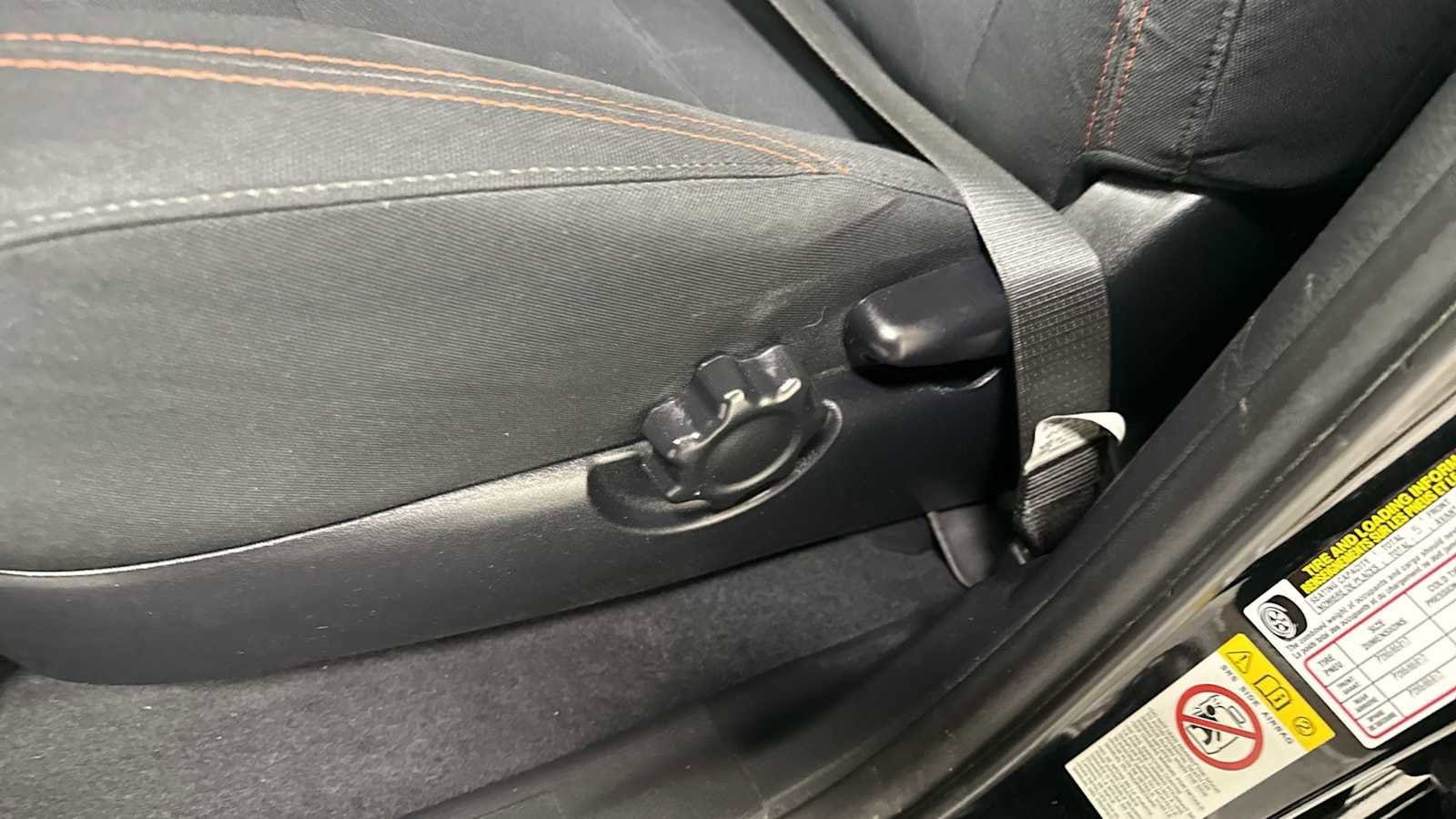 Thumbnail: 2018 Toyota Tacoma - 14