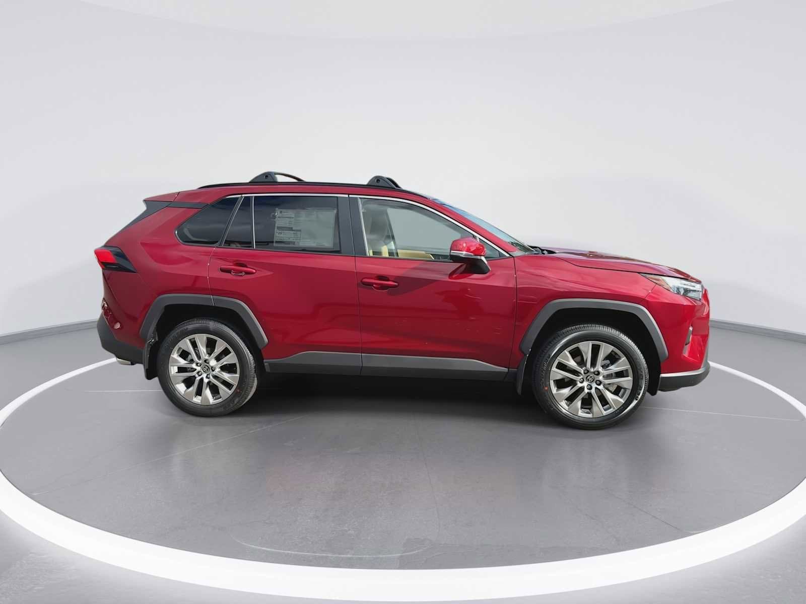 Thumbnail: 2025 Toyota RAV4 - 9