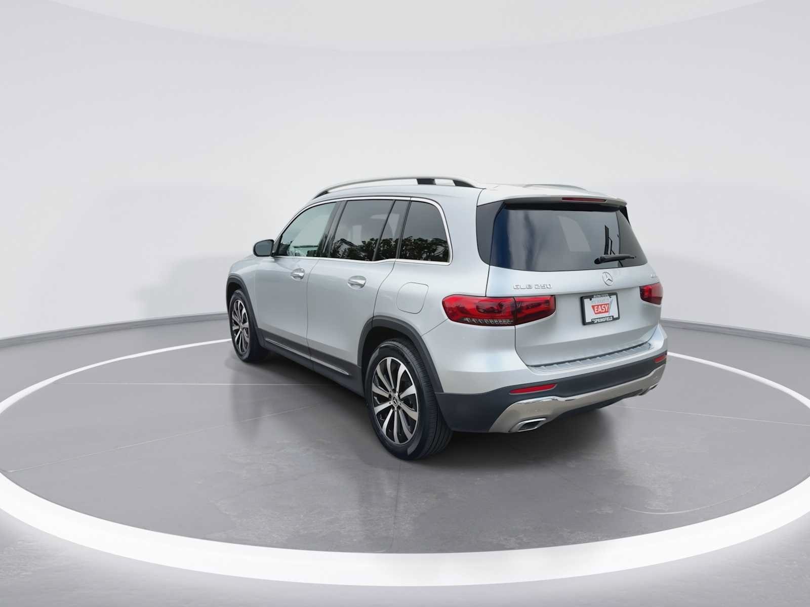 Thumbnail: 2022 Mercedes-Benz GLB - 6