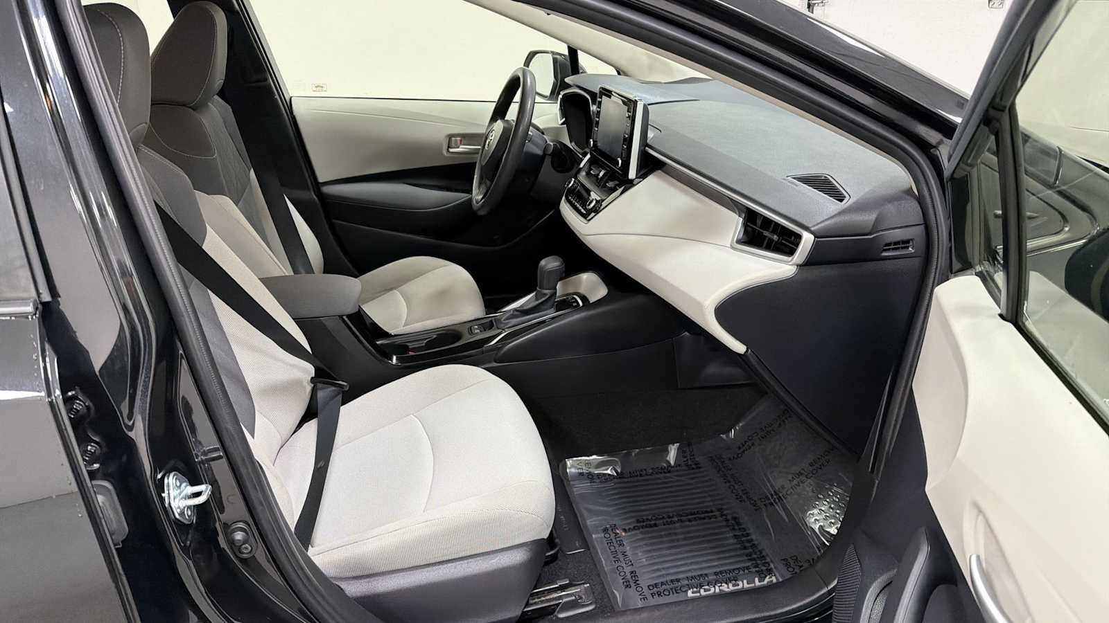 Thumbnail: 2020 Toyota Corolla - 28