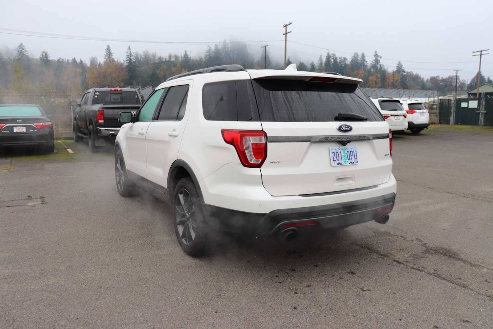 Thumbnail: 2017 Ford Explorer - 7