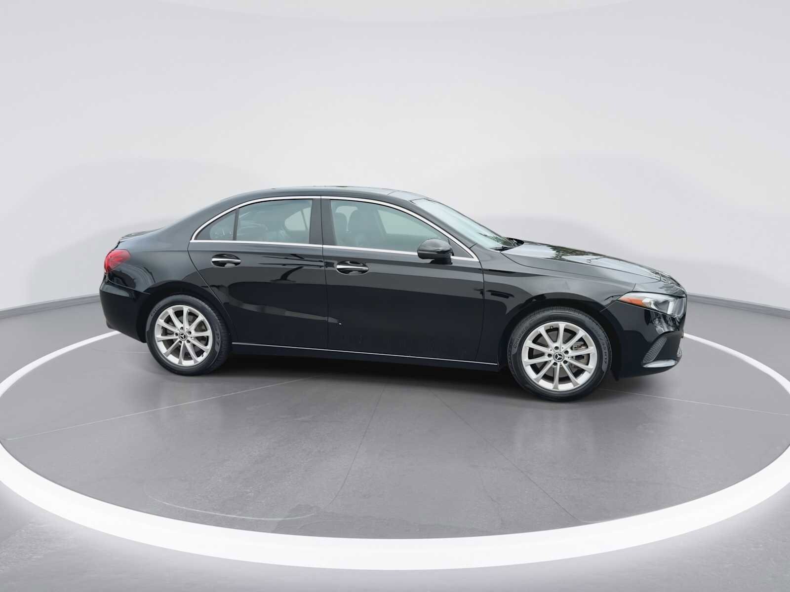 Thumbnail: 2019 Mercedes-Benz A-Class - 9