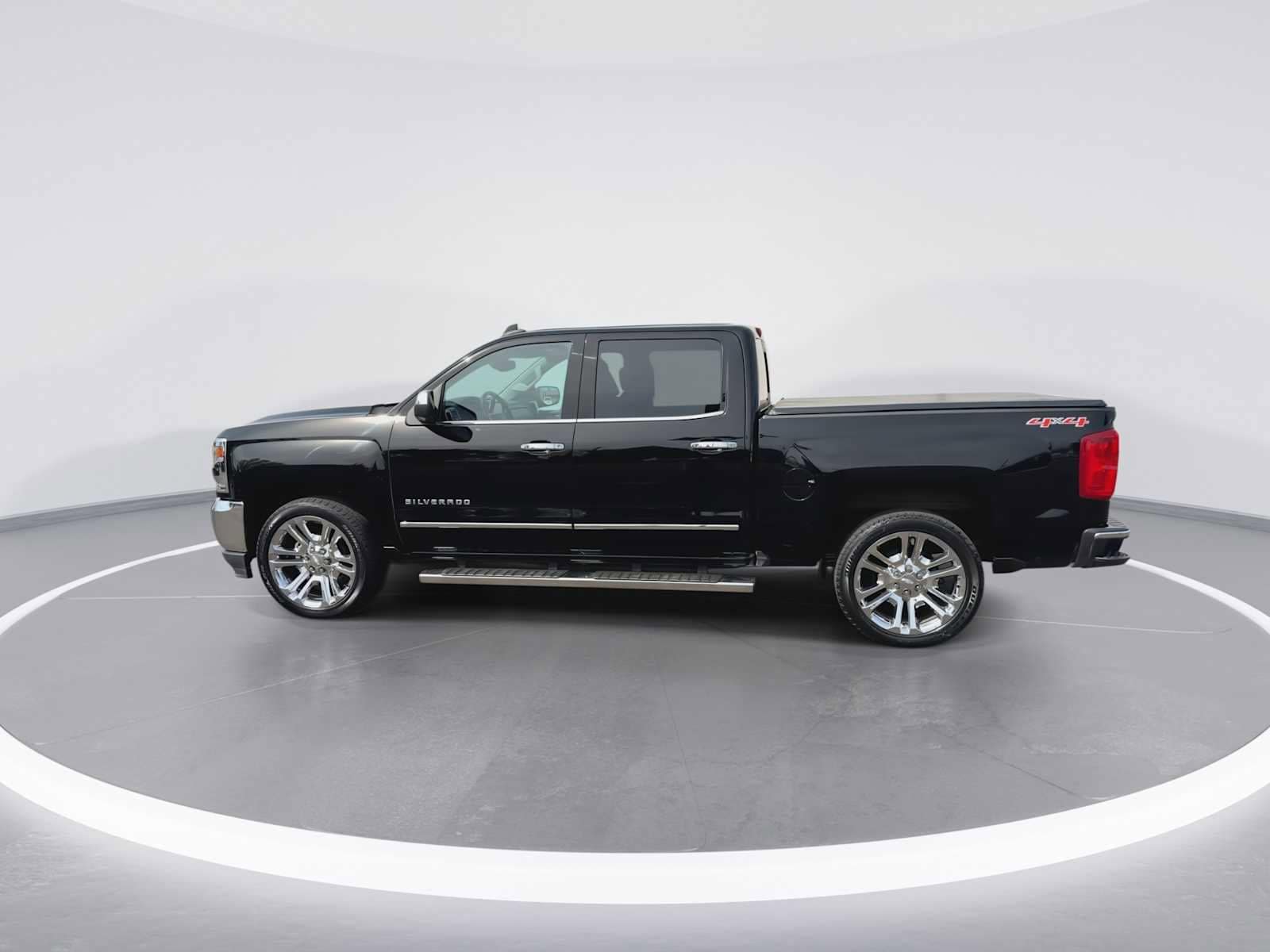 Thumbnail: 2016 Chevrolet Silverado 1500 - 5