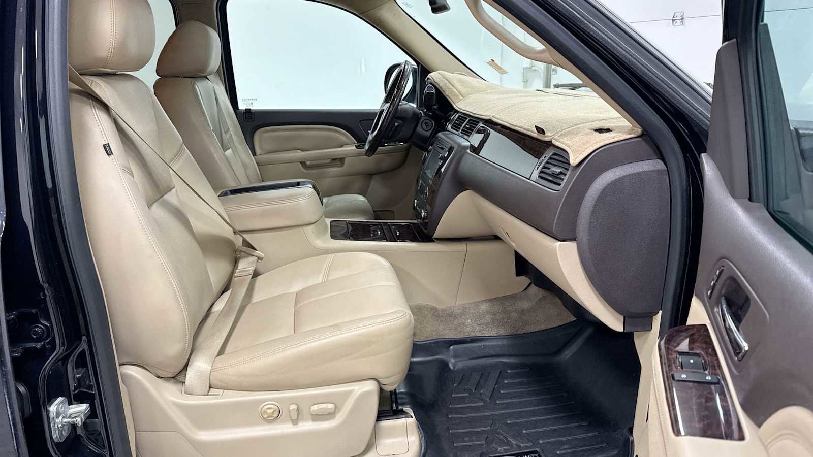 Thumbnail: 2014 GMC Yukon - 31