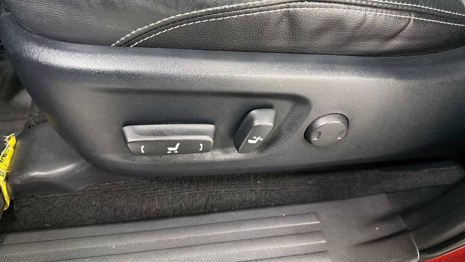 Thumbnail: 2017 Toyota 4Runner - 14