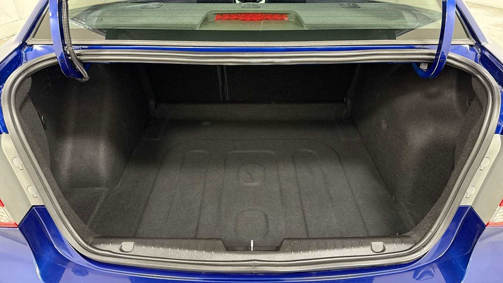 Thumbnail: 2012 Chevrolet Cruze - 25