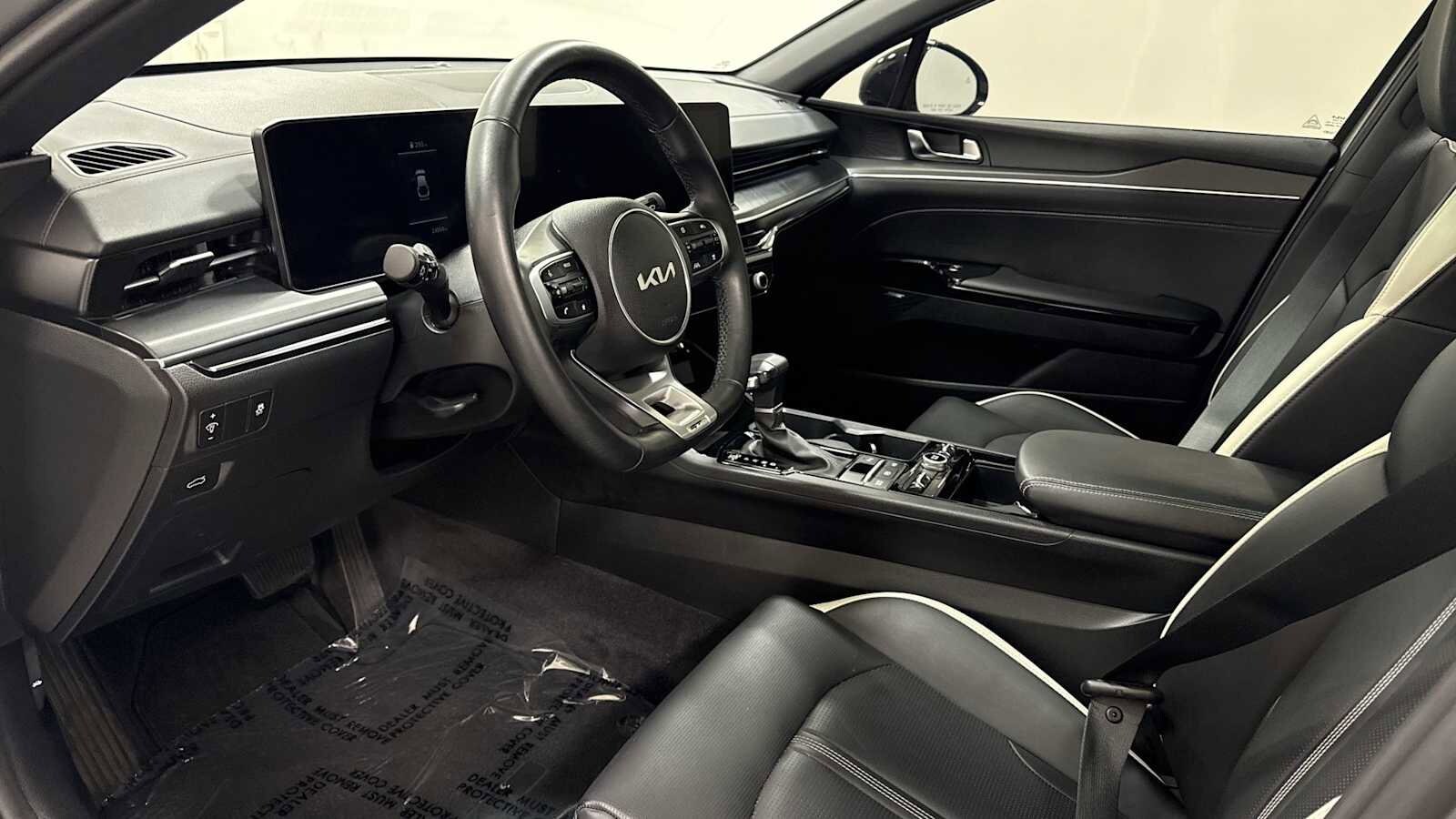 Thumbnail: 2025 Kia K5 - 12