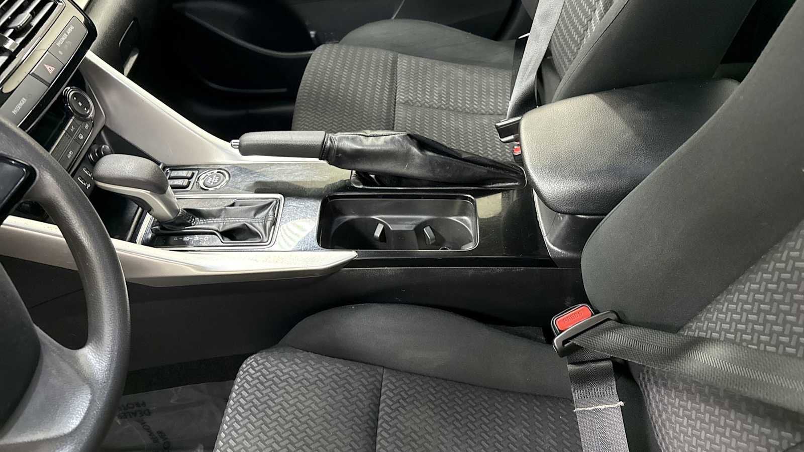 Thumbnail: 2023 Mitsubishi Eclipse Cross - 22