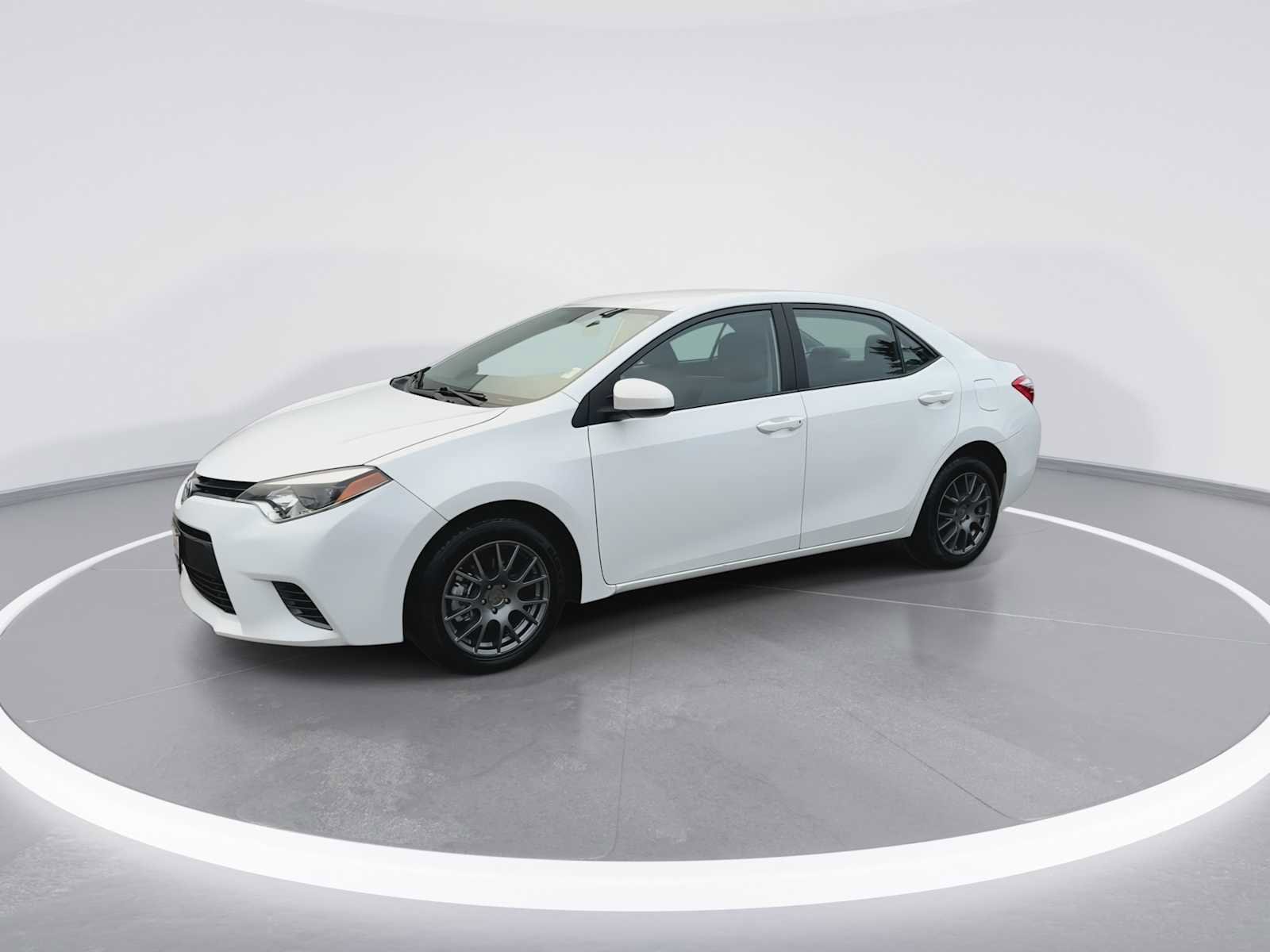 Thumbnail: 2015 Toyota Corolla - 4