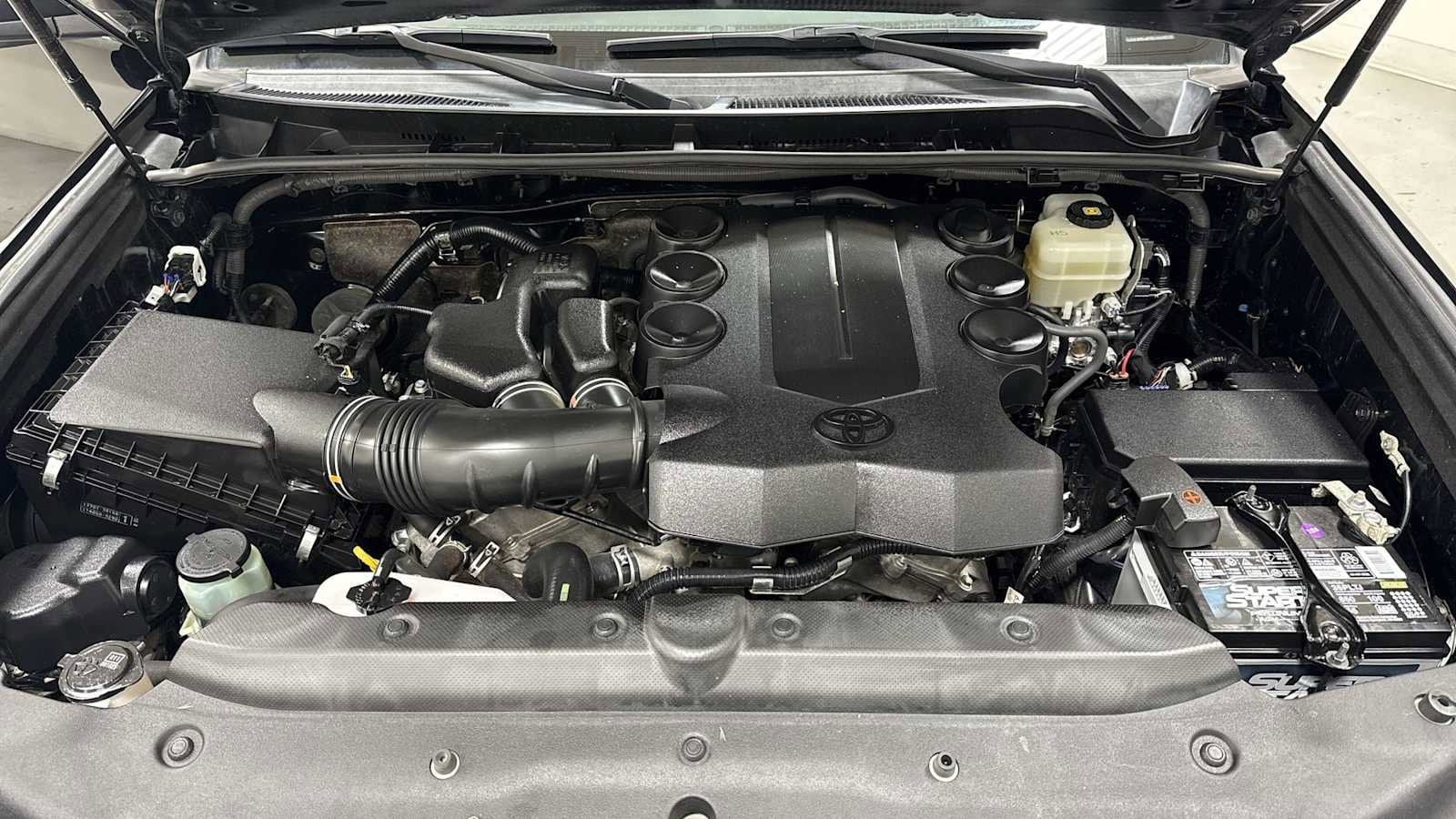 Thumbnail: 2019 Toyota 4Runner - 31