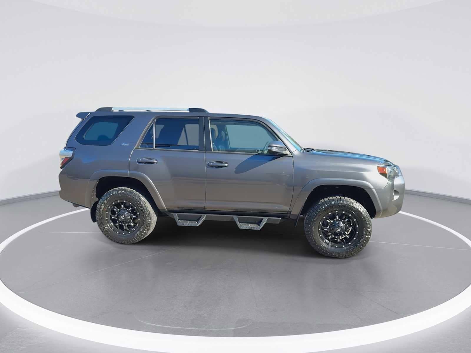 Thumbnail: 2021 Toyota 4Runner - 9