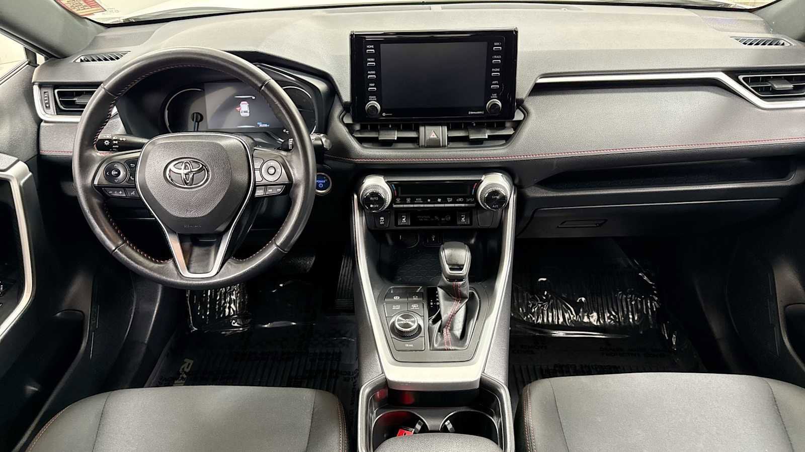 Thumbnail: 2021 Toyota RAV4 - 25