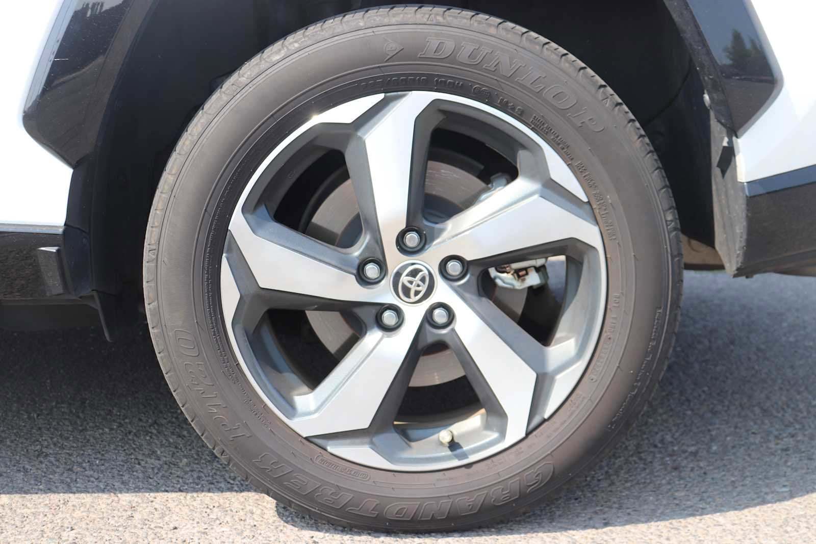 Thumbnail: 2023 Toyota RAV4 - 9