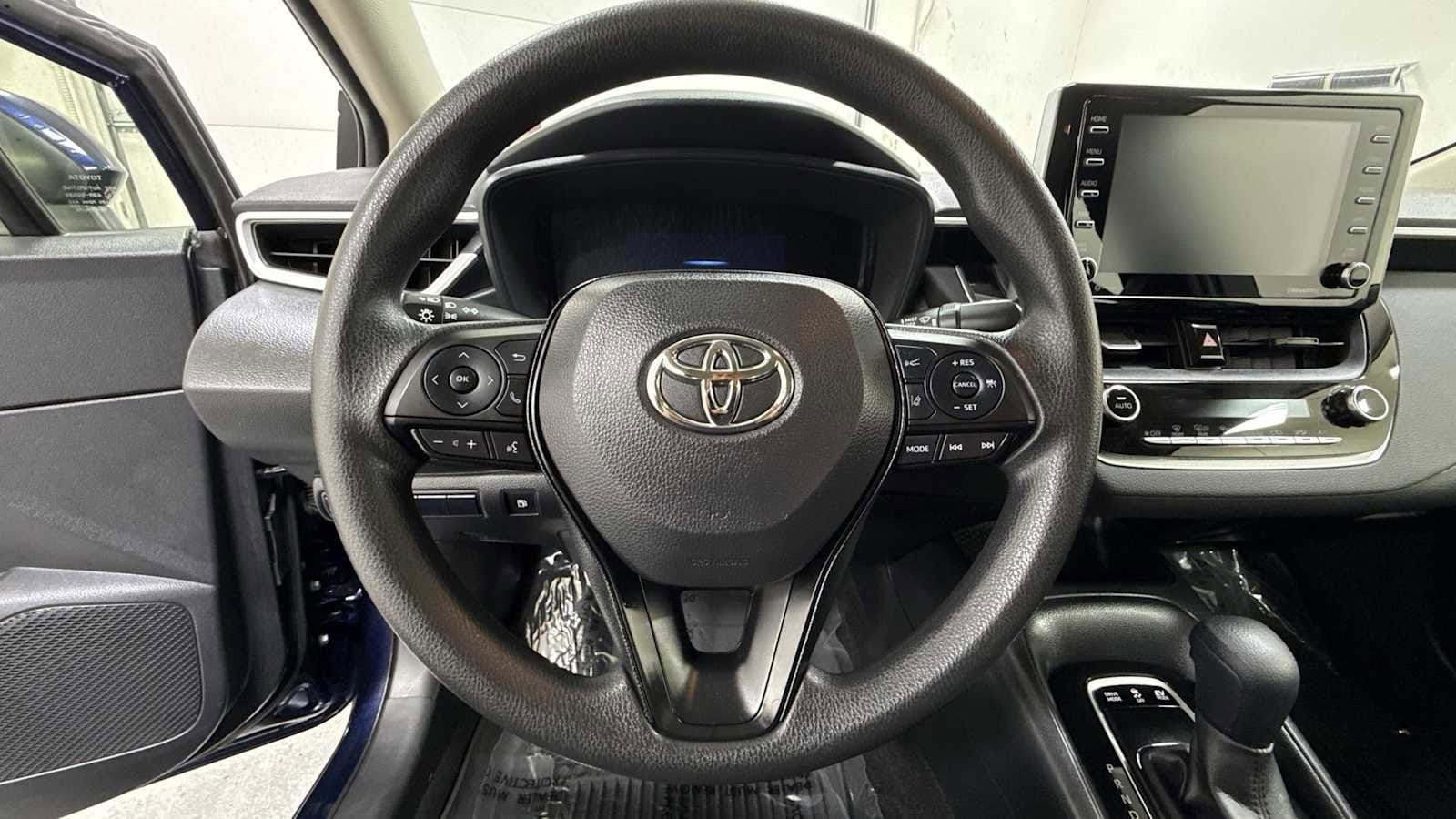 Thumbnail: 2021 Toyota Corolla - 16