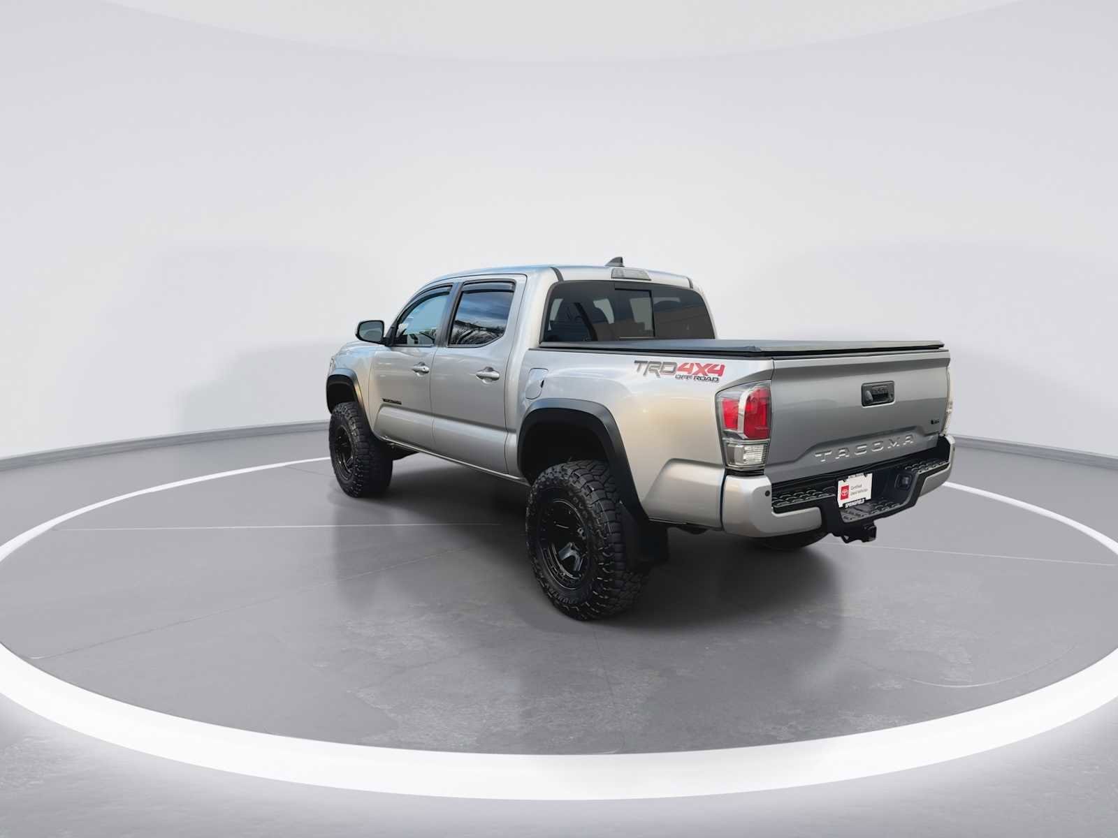 Thumbnail: 2020 Toyota Tacoma - 6