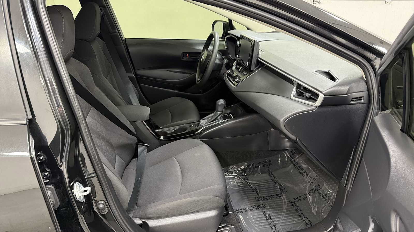 Thumbnail: 2022 Toyota Corolla - 28