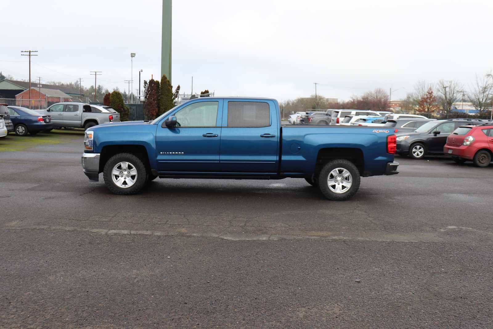 Thumbnail: 2017 Chevrolet Silverado 1500 - 8