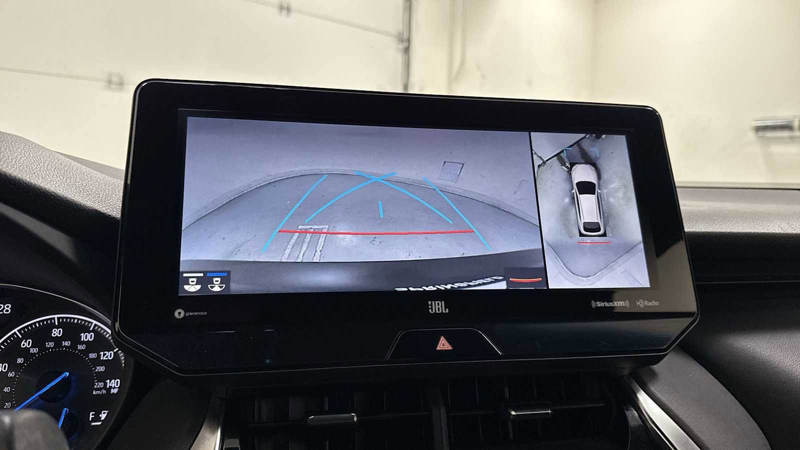 Thumbnail: 2022 Toyota Venza - 19