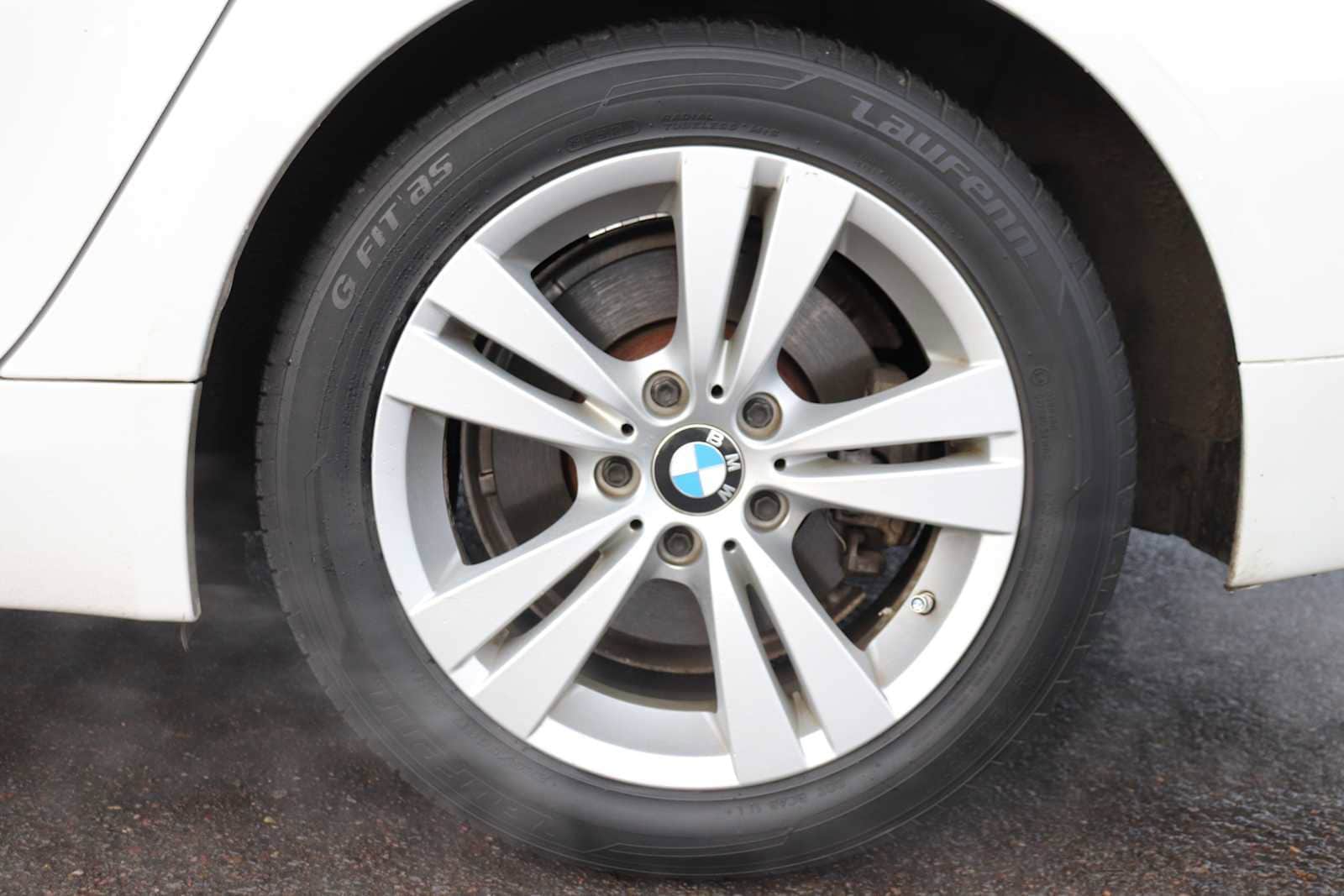 Thumbnail: 2010 BMW 5 Series - 9