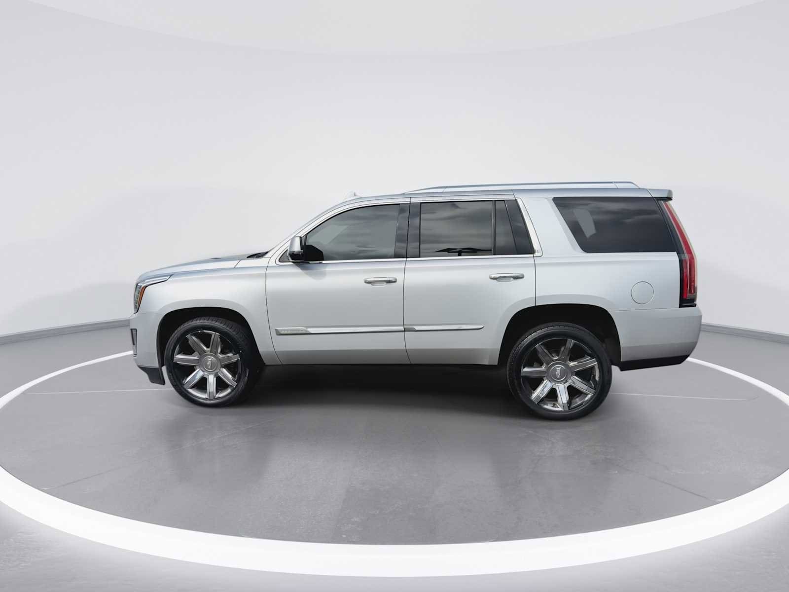 Thumbnail: 2016 Cadillac Escalade - 5