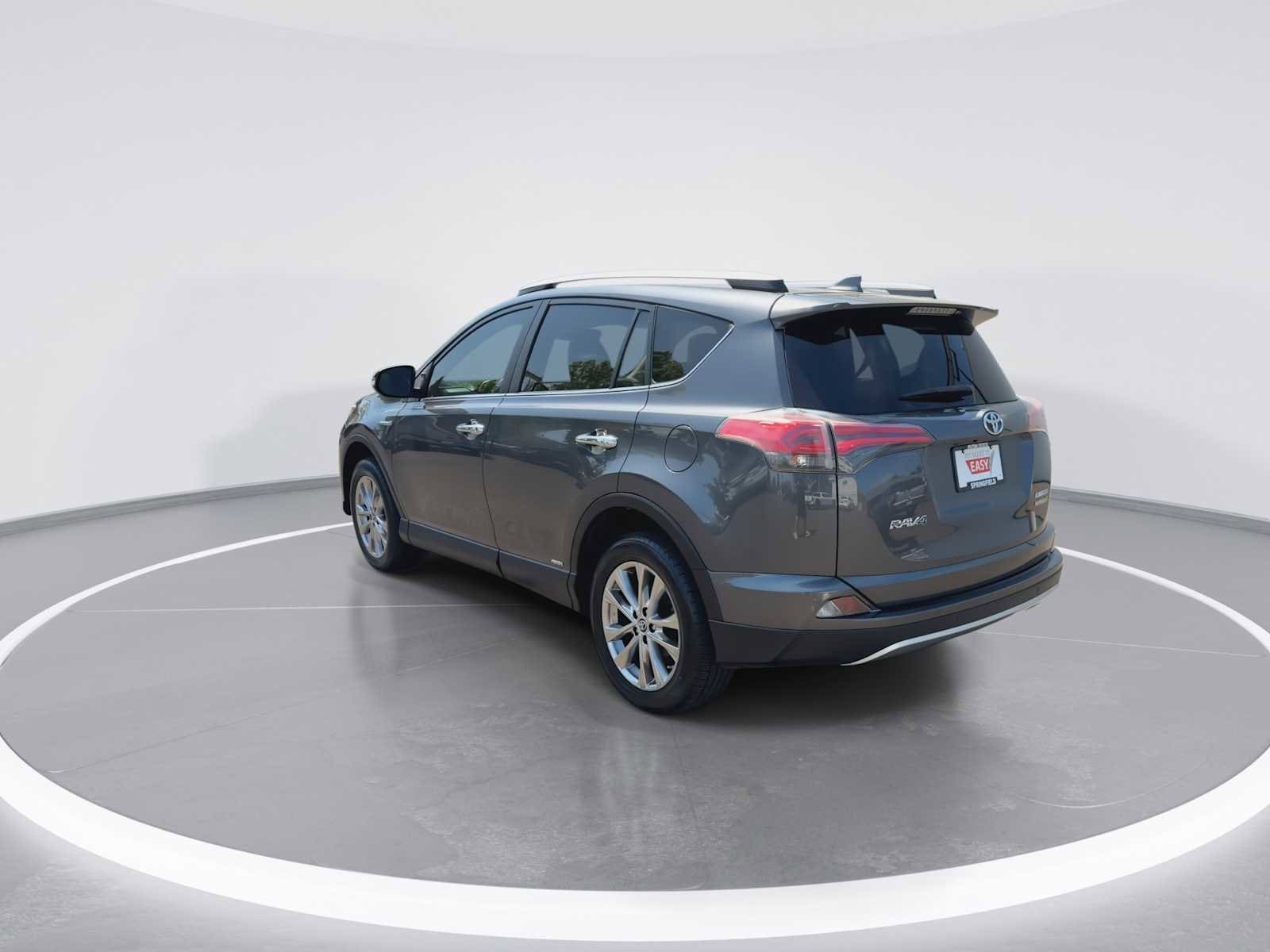 Thumbnail: 2016 Toyota RAV4 - 6