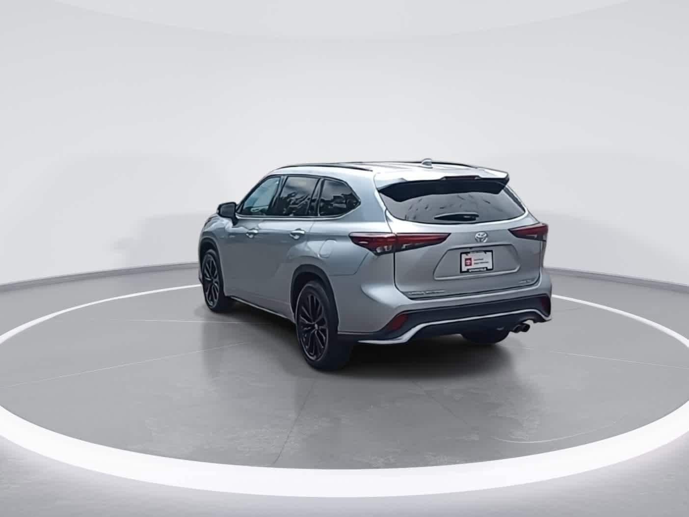Thumbnail: 2024 Toyota Highlander - 7