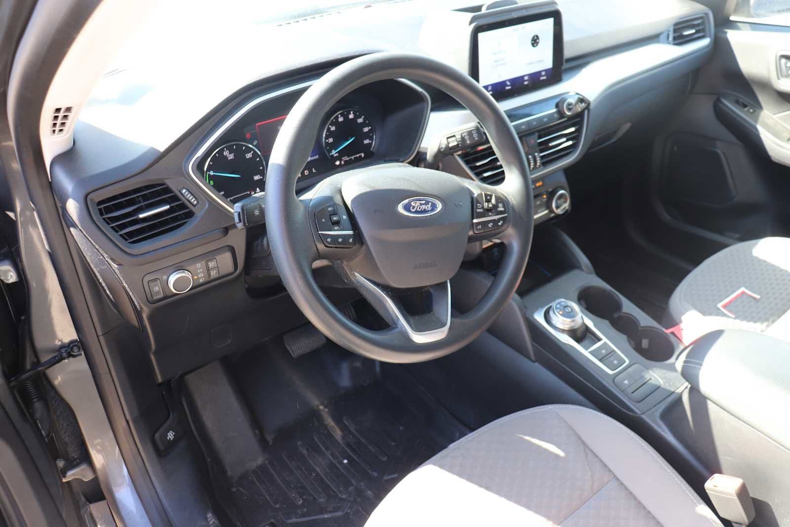 Thumbnail: 2021 Ford Escape - 10