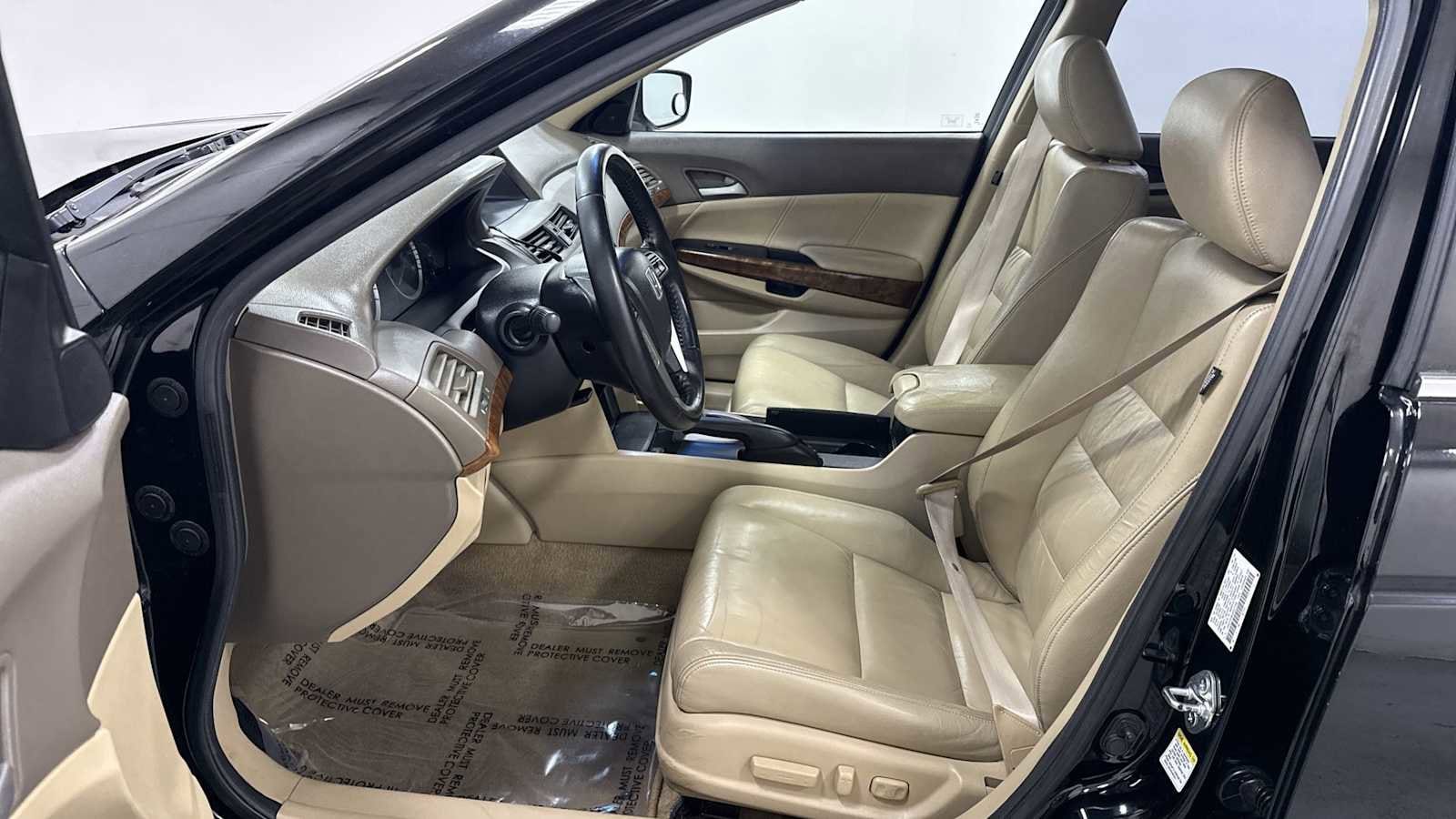 Thumbnail: 2010 Honda Accord - 13