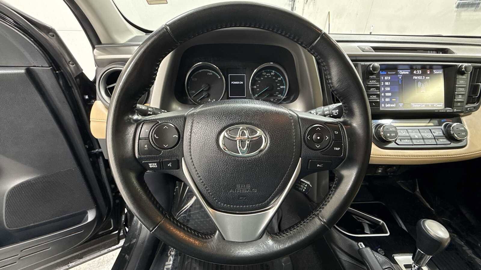 Thumbnail: 2017 Toyota RAV4 - 16