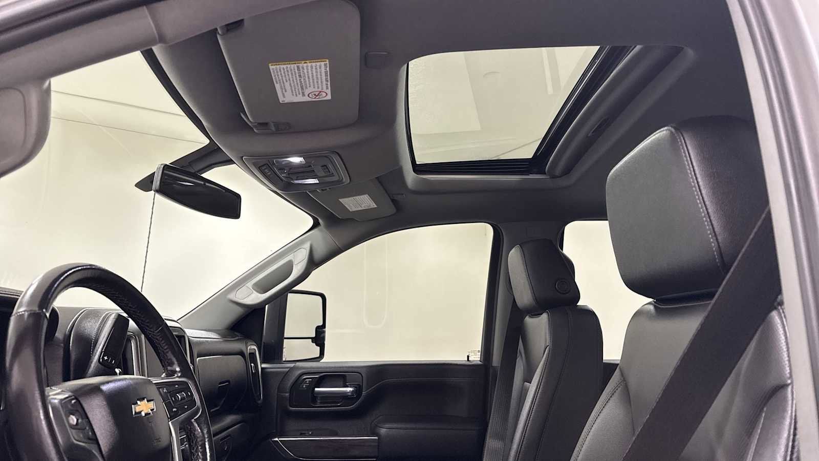 Thumbnail: 2022 Chevrolet Silverado 2500 - 24