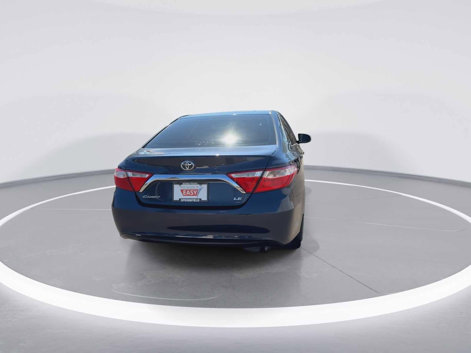 Thumbnail: 2015 Toyota Camry - 7