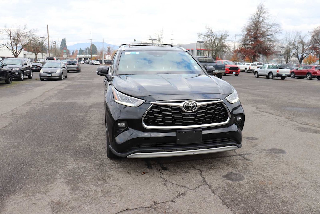 Used 2021 Toyota Highlander Platinum SUV