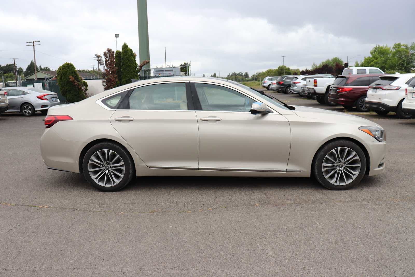 Thumbnail: 2015 Hyundai Genesis - 4