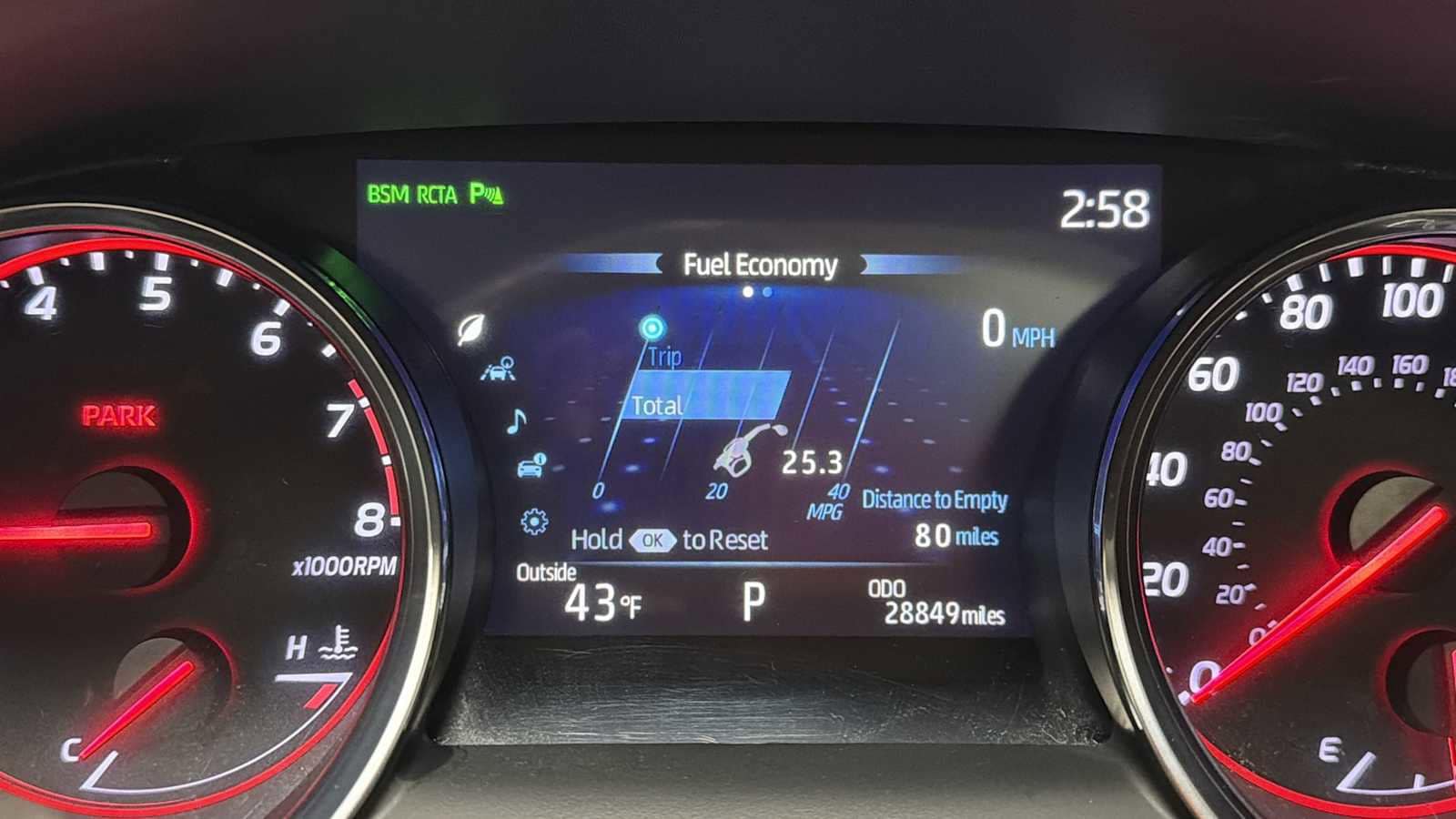 Thumbnail: 2020 Toyota Camry - 17