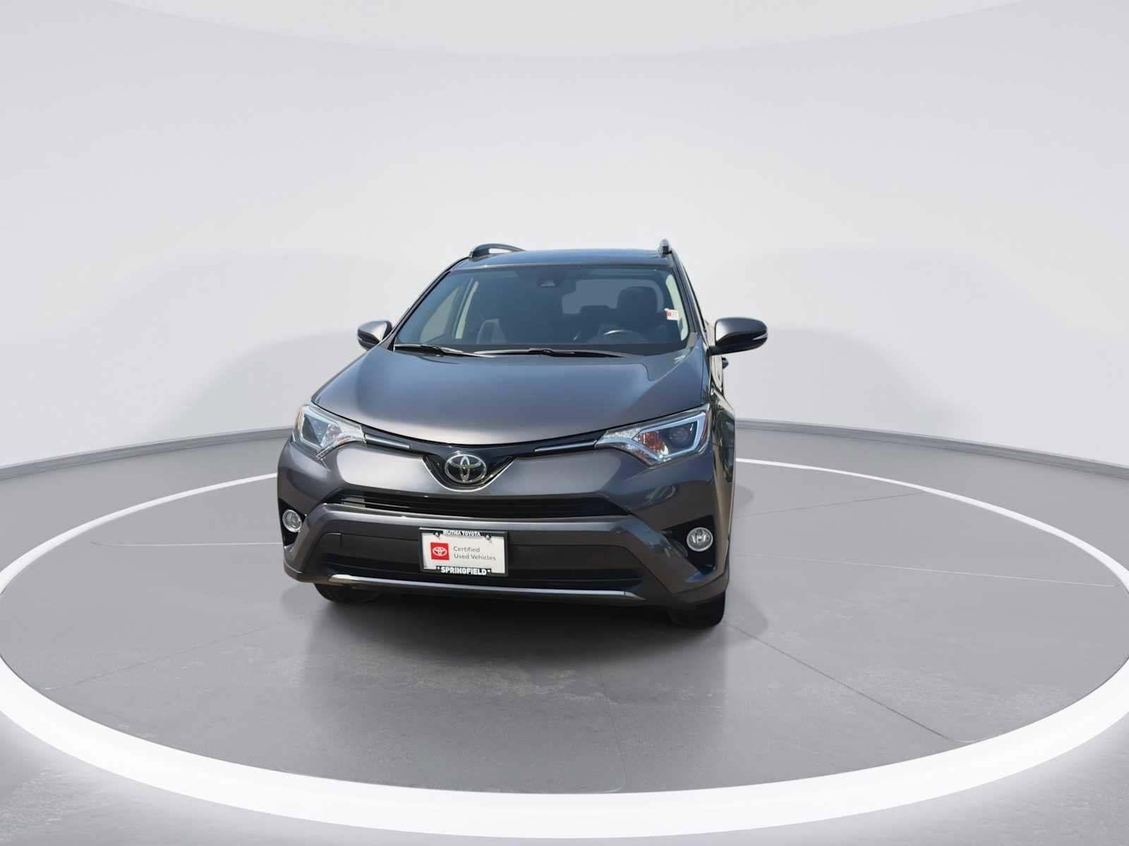 Thumbnail: 2018 Toyota RAV4 - 3