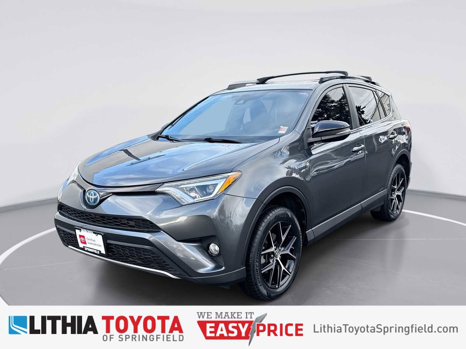 2017 Toyota RAV4 SE's photo
