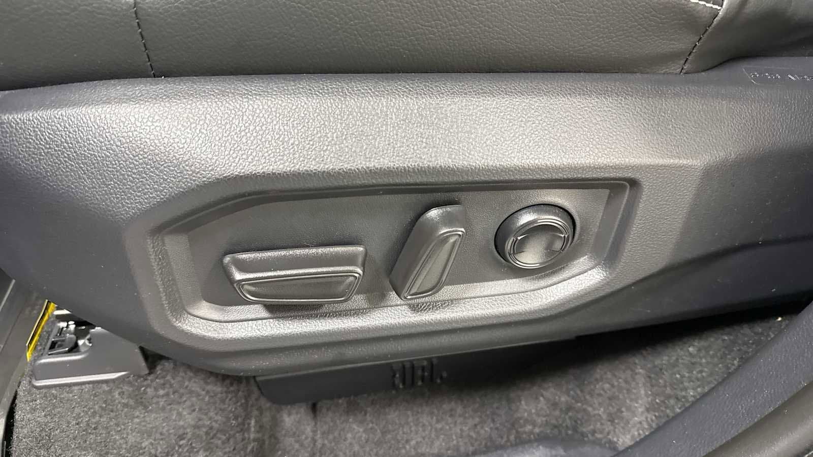 Thumbnail: 2026 Toyota Tundra - 14