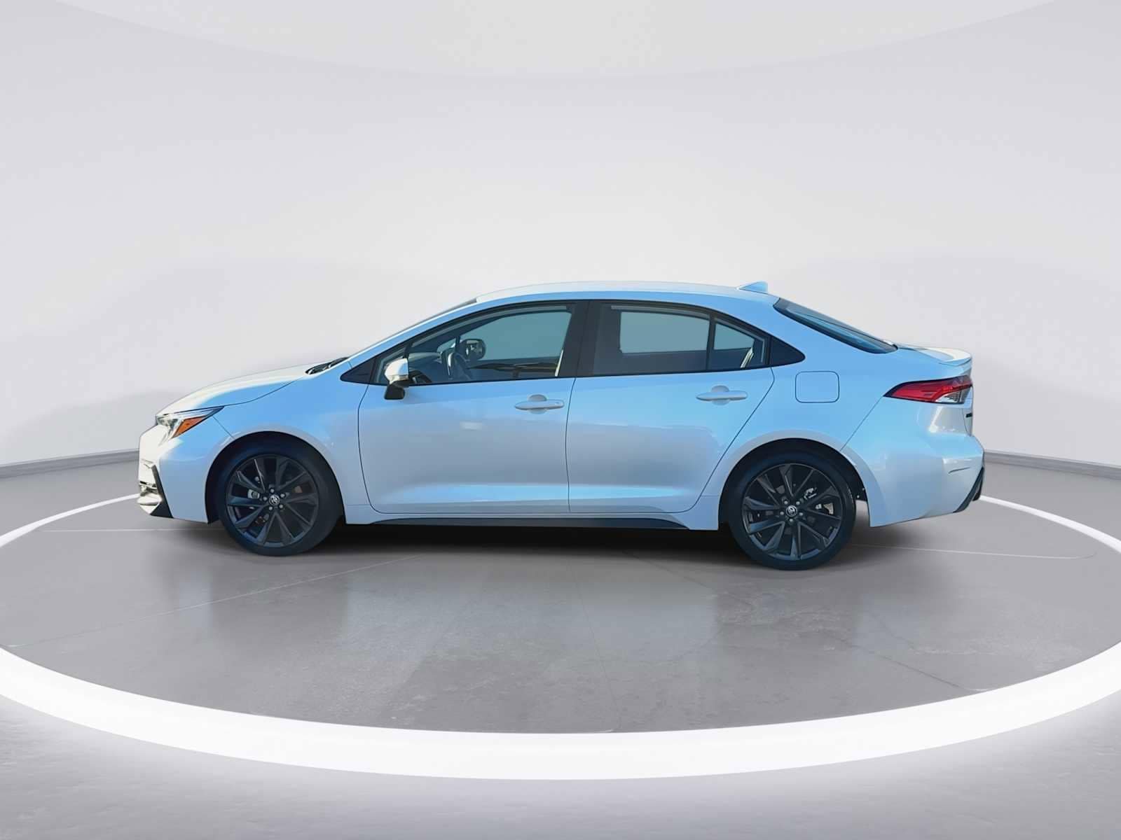 Thumbnail: 2025 Toyota Corolla - 5