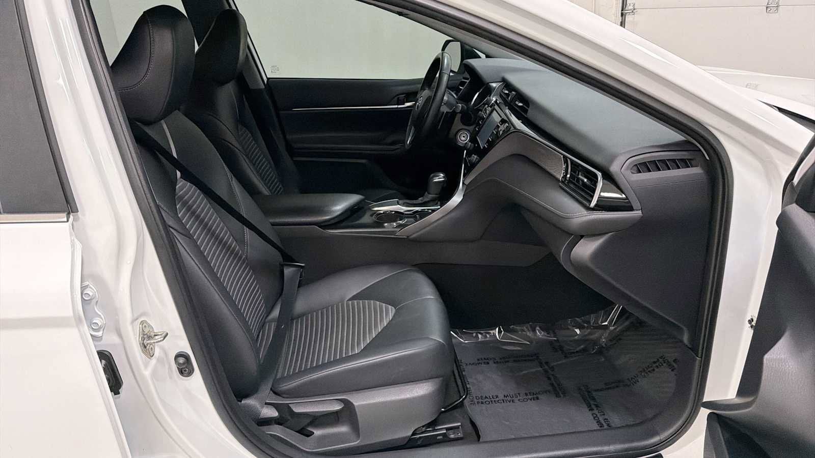 Thumbnail: 2020 Toyota Camry - 28