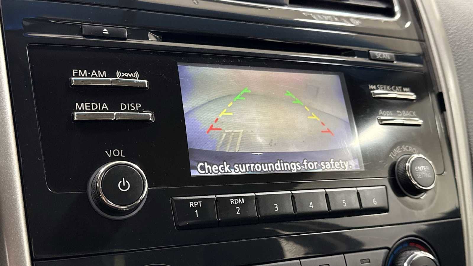 Thumbnail: 2015 Nissan Altima - 19