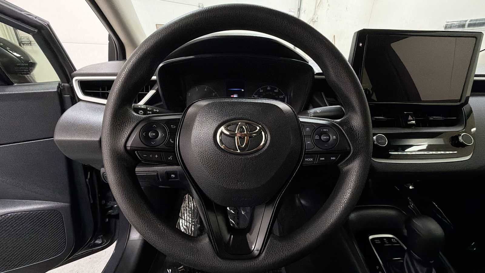 Thumbnail: 2024 Toyota Corolla - 16