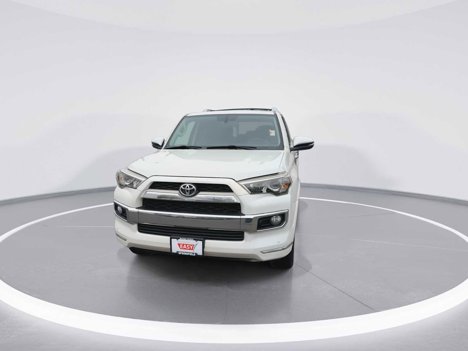 Thumbnail: 2015 Toyota 4Runner - 3