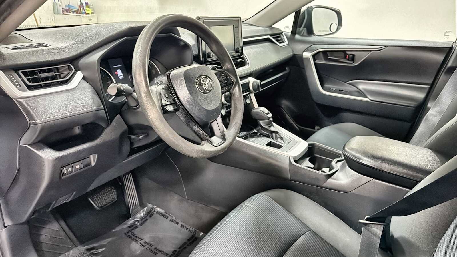 Thumbnail: 2021 Toyota RAV4 - 12