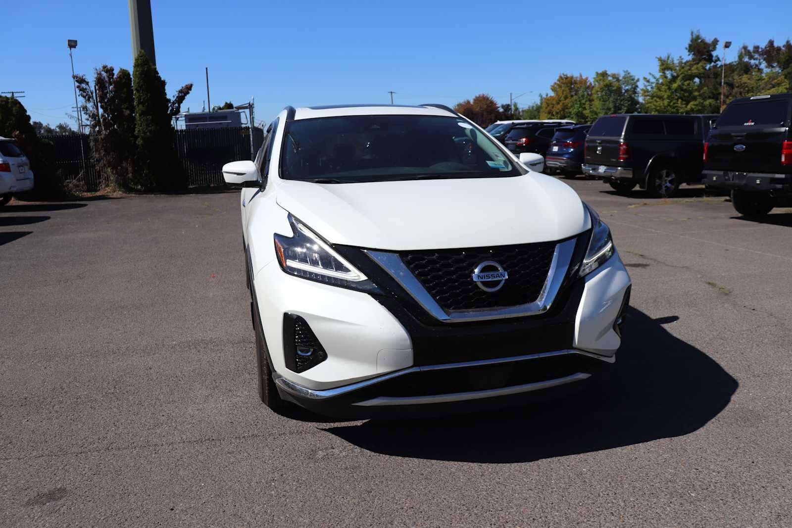 2020 Nissan Murano SV photo 2